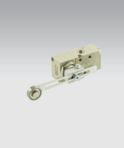 Van cơ khí 3/2 NO, cần gạt con lăn + lò xo hồi (roller lever + mec. spring), ren 1/8" - Mã 7001000900