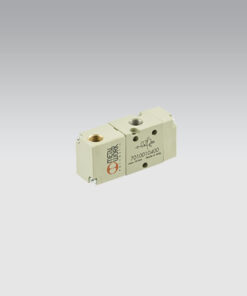 Van khí nén 3/2 thường đóng (NC), 1 coil đơn (single solenoid), ren 1/4'' - Mã 7020010200 - Dòng 70 Pneumatic